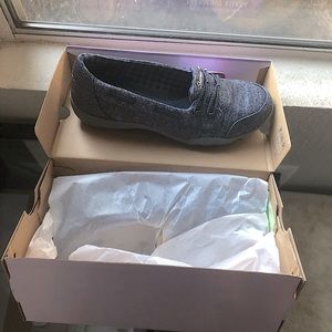 Skechers Relaxed Fit Memory Foam Breathe Easy NAVY